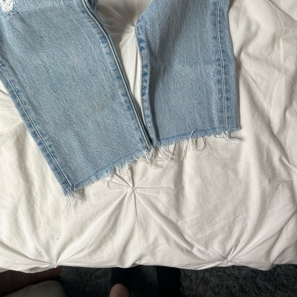 [SOLD] Levi’s Wedgie Straight High-Rise Lightwash Jean - Picture 6 of 12